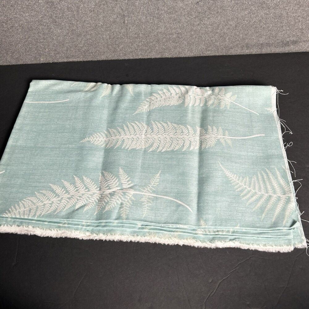 Waverly Inspirations 100% Cotton 45" x 2 Yards Precut Large Floral Aqua Print - Picture 2 of 3